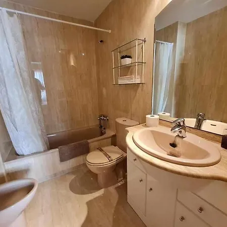 V45 Apartamento En 1º Linea De 3